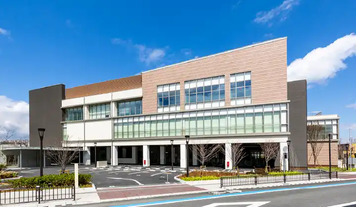 ���Ύq�ǂ������فi���{�j