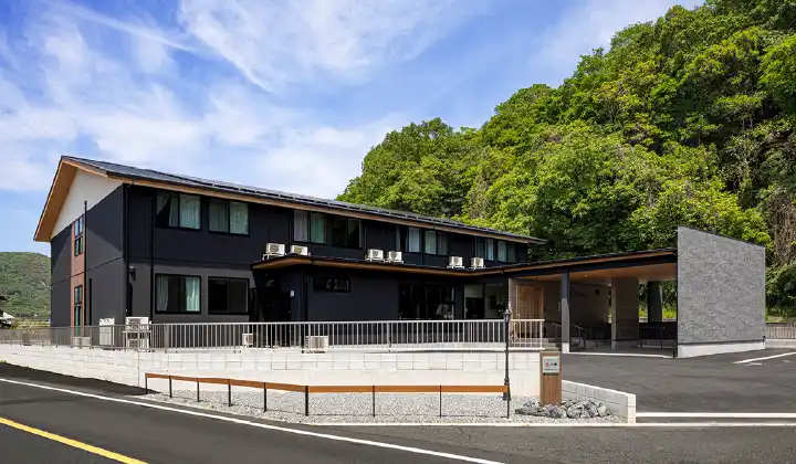 �Z��^�L���V�l�z�[�� �c�̐X �i���R���j