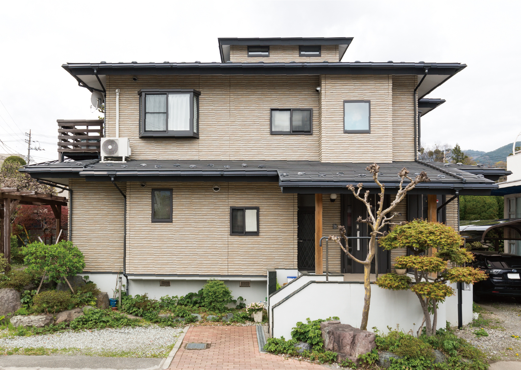 ��14�N�o�߁i2017�N�B�e�j